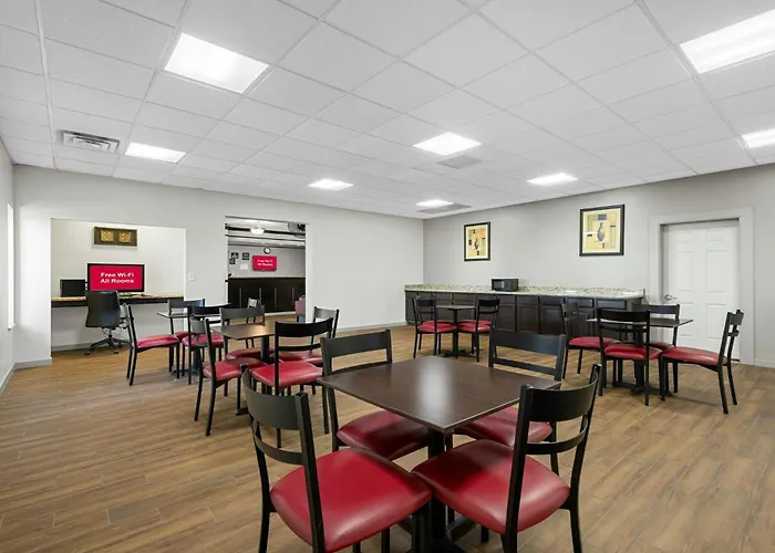 Red Roof Gurnee - 2* Waukegan